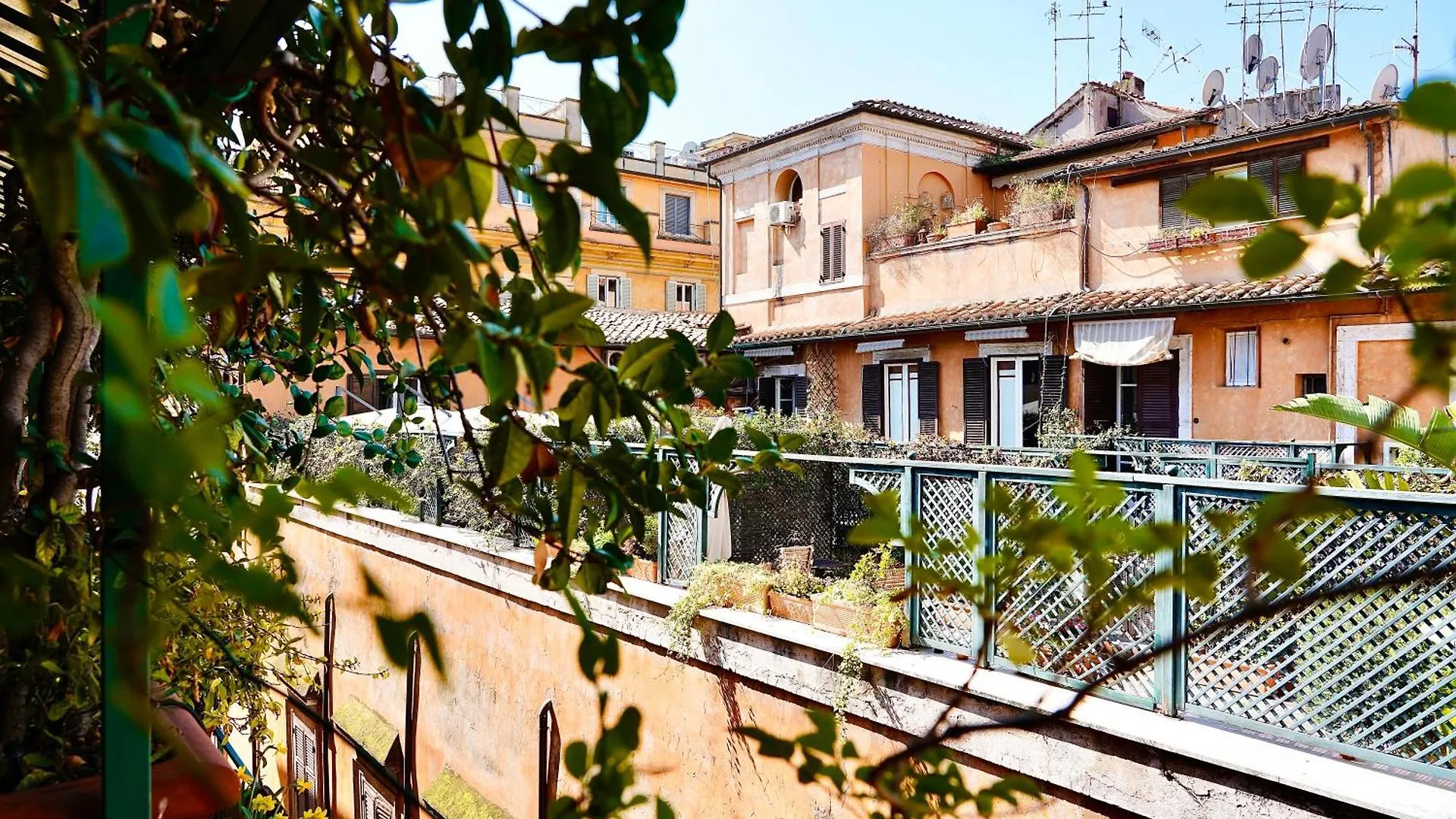 77 Scalini - Pantheon - Roma Apartment Italy