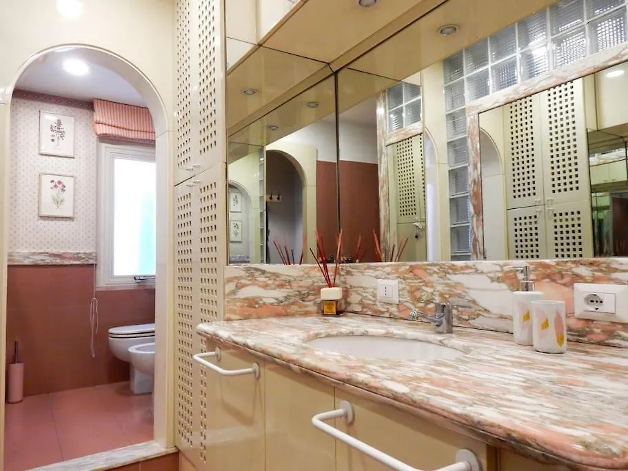 77 Scalini - Pantheon - Roma Apartment