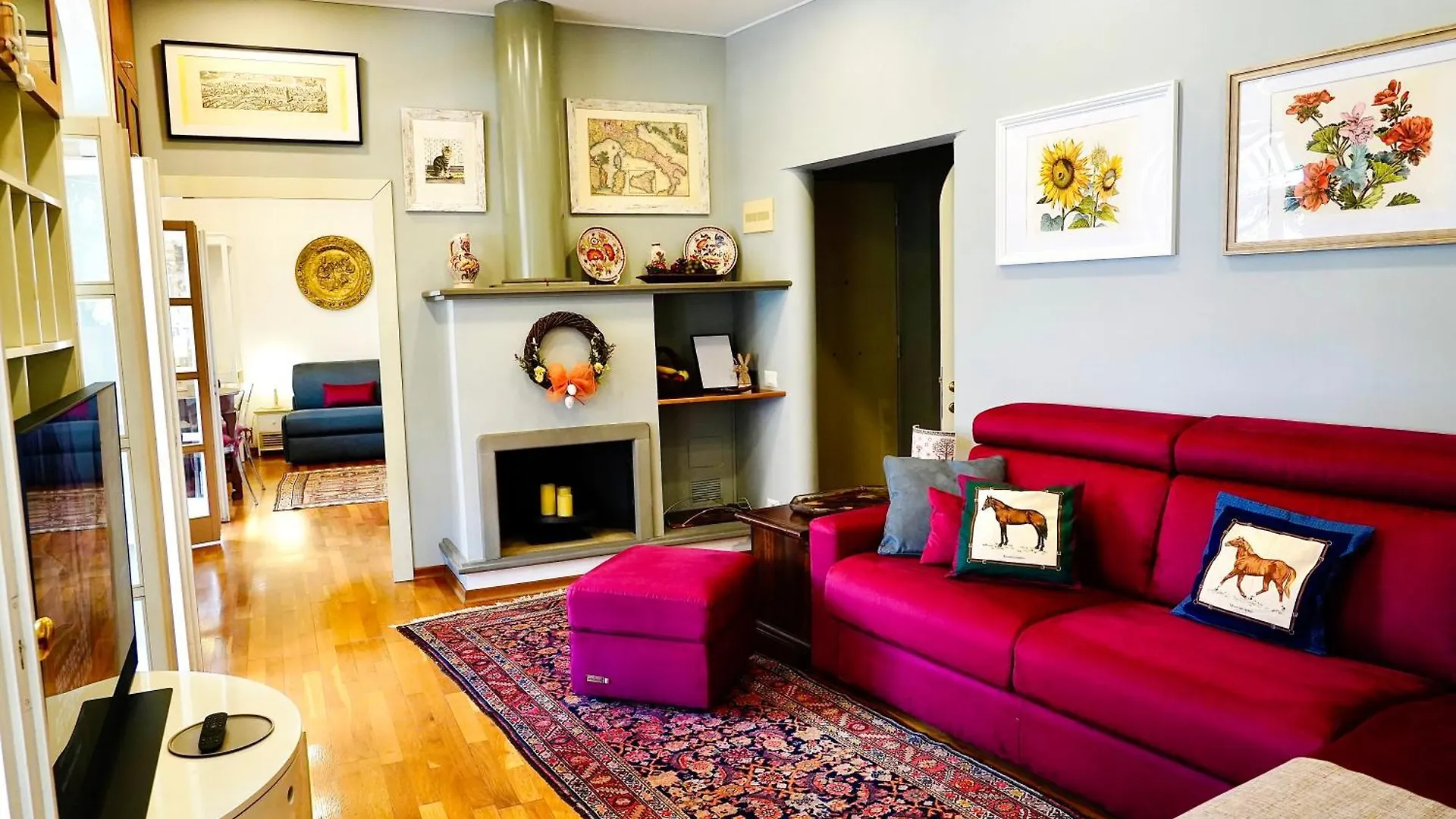 77 Scalini - Pantheon - Roma Apartment 0*, Rome