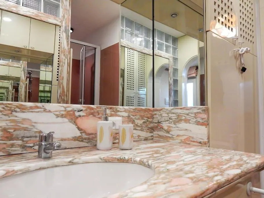 77 Scalini - Pantheon - Roma Apartment 0*, Rome Italy